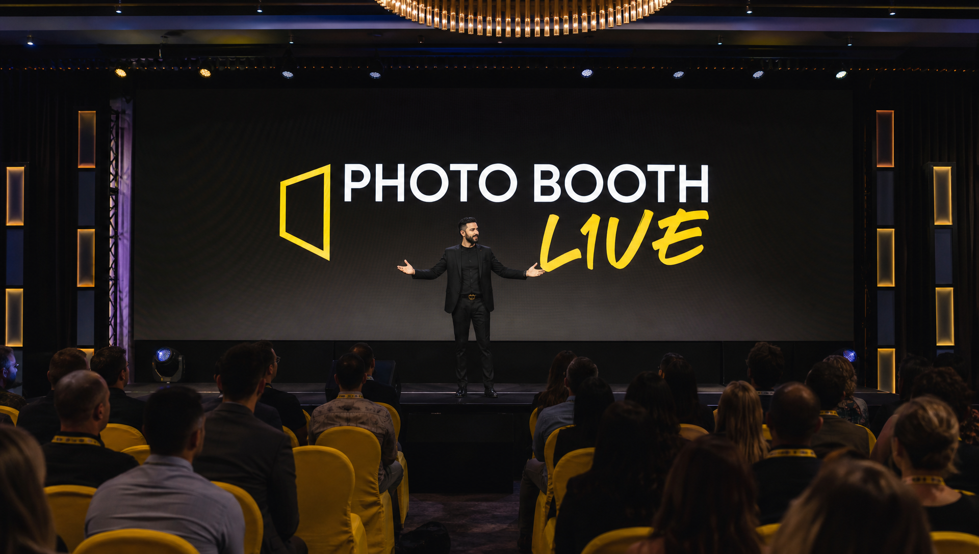 Orlando attendees in the main room